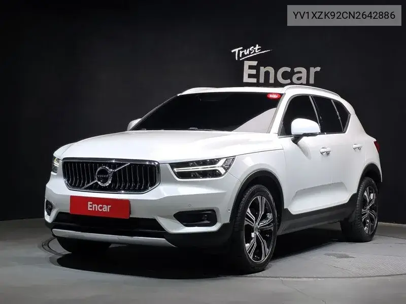 VOLVO XC40 2021, VIN YV1XZK92CN2642886