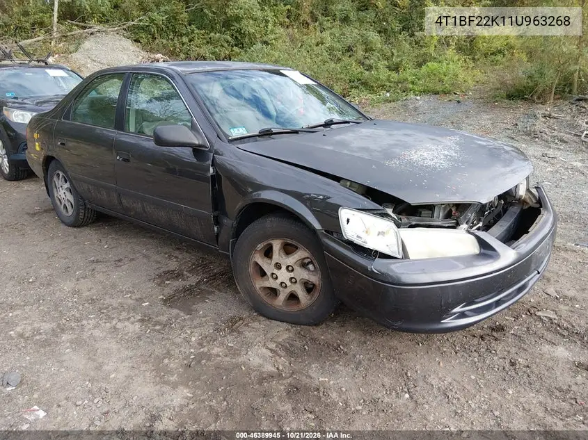 TOYOTA CAMRY 2001, VIN 4T1BF22K11U963268