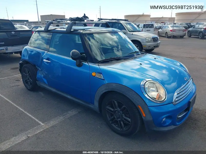 MINI COOPER 2011, VIN WMWSU3C59BT251930