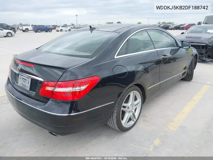2013 MERCEDES E-KLASSE VIN WDDKJ5KB2DF188742 — фото 4