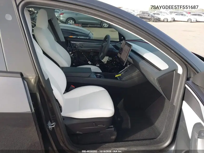2026 TESLA MODEL Y VIN 7SAYGDEE5TF551687 — фото 5