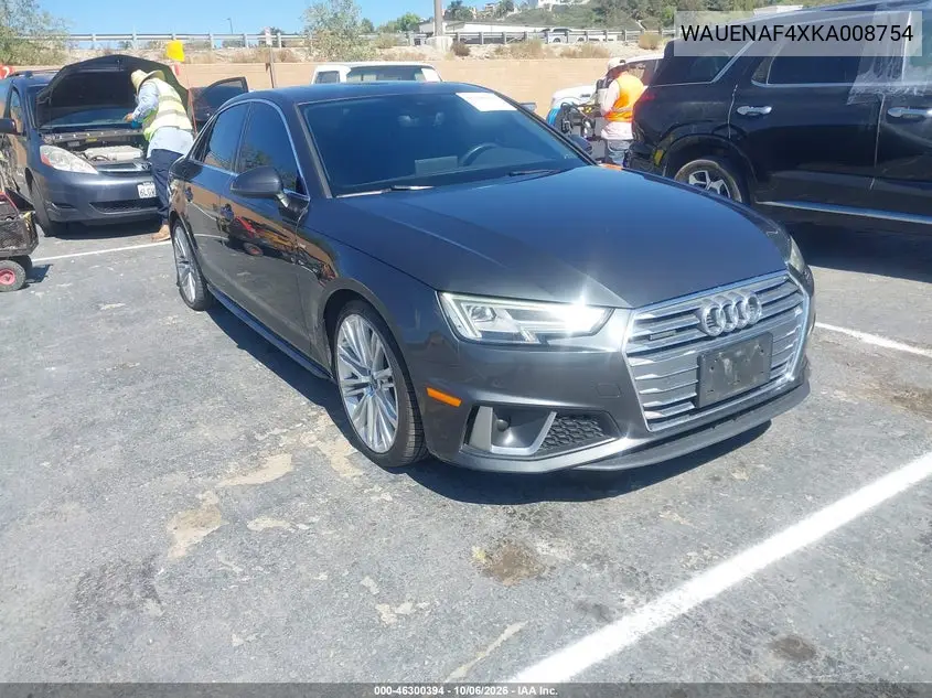 AUDI A4 2019, VIN WAUENAF4XKA008754