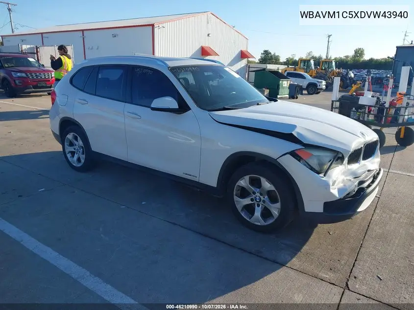 BMW X1 2013, VIN WBAVM1C5XDVW43940