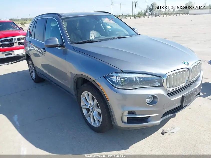 BMW X5 2016, VIN 5UXKT0C5XG0S77044