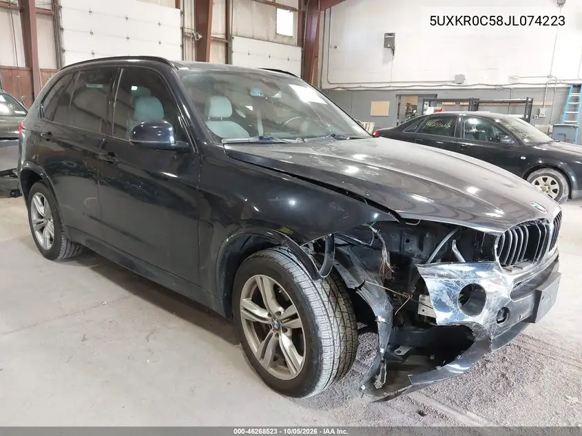 BMW X5 2018, VIN 5UXKR0C58JL074223