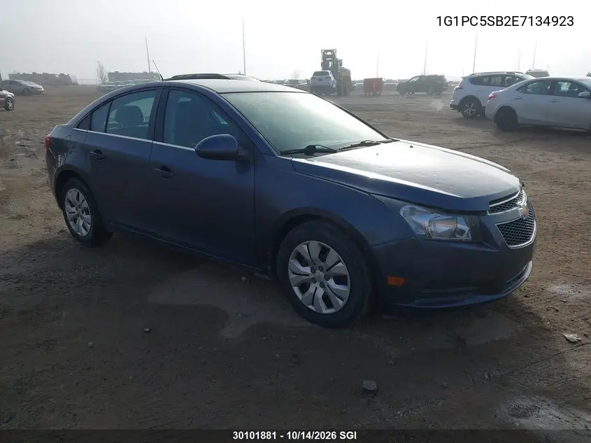 CHEVROLET CRUZE 2014, VIN 1G1PC5SB2E7134923