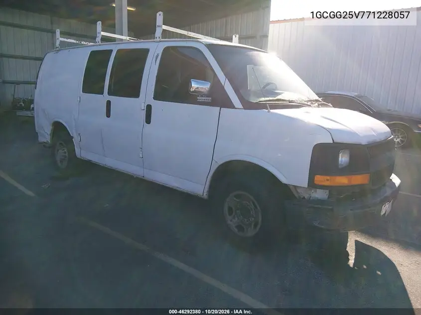 CHEVROLET EXPRESS 2007, VIN 1GCGG25V771228057