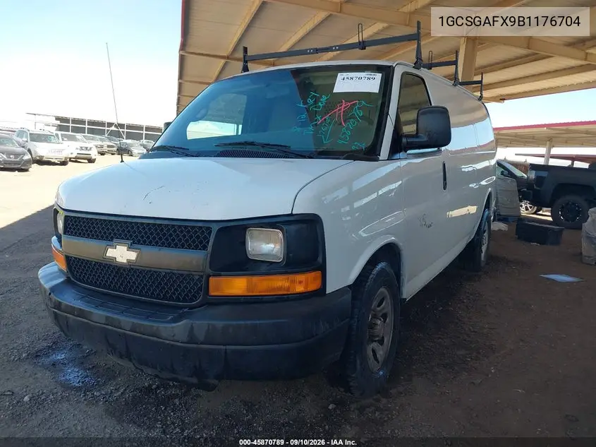 2011 CHEVROLET EXPRESS VIN 1GCSGAFX9B1176704 — фото 2