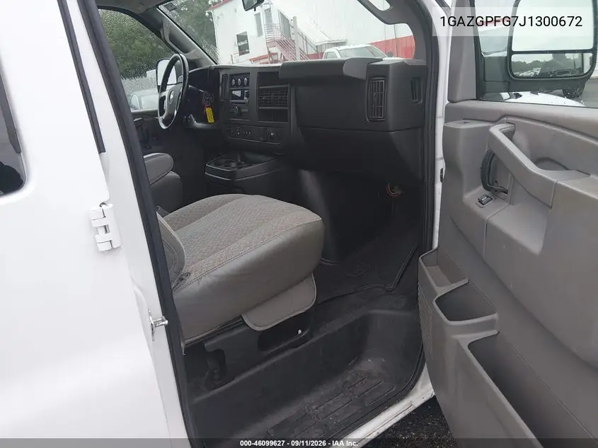 2018 CHEVROLET EXPRESS VIN 1GAZGPFG7J1300672 — фото 5