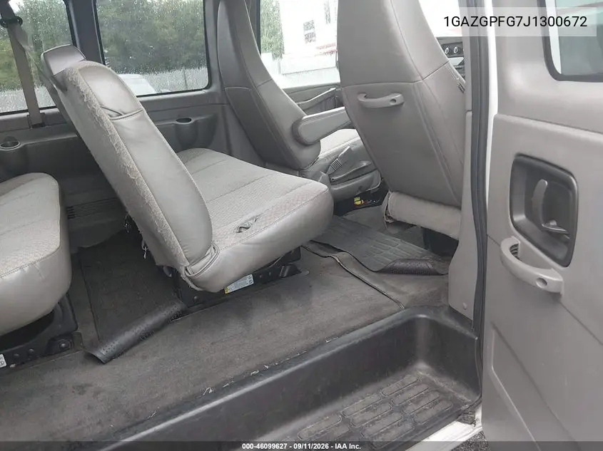 2018 CHEVROLET EXPRESS VIN 1GAZGPFG7J1300672 — фото 8