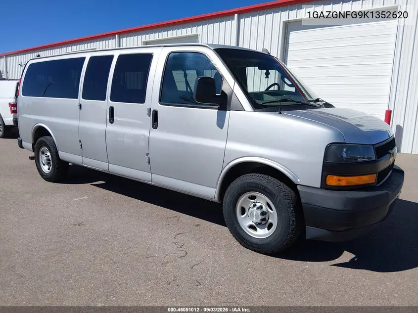 CHEVROLET EXPRESS 2019, VIN 1GAZGNFG9K1352620