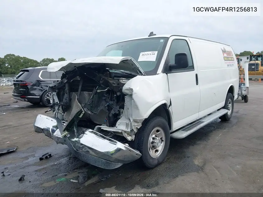 2024 CHEVROLET EXPRESS VIN 1GCWGAFP4R1256813 — фото 2