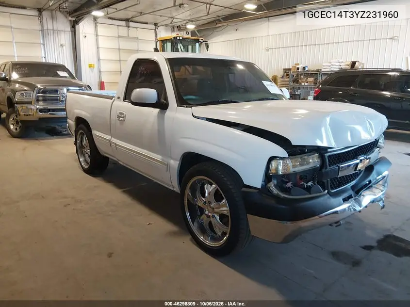 CHEVROLET SILVERADO 2000, VIN 1GCEC14T3YZ231960