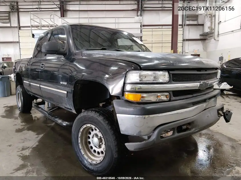 CHEVROLET SILVERADO 2001, VIN 2GCEC19TX11206156