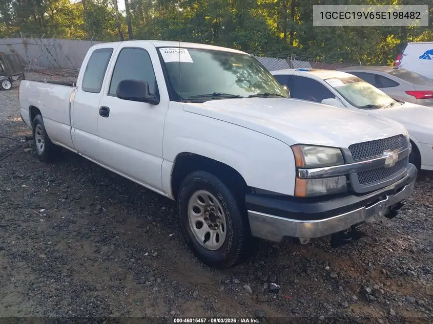 CHEVROLET SILVERADO 2005, VIN 1GCEC19V65E198482