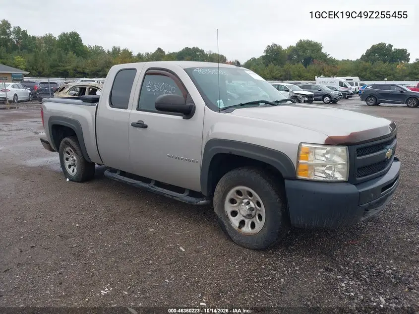 CHEVROLET SILVERADO 2009, VIN 1GCEK19C49Z255455