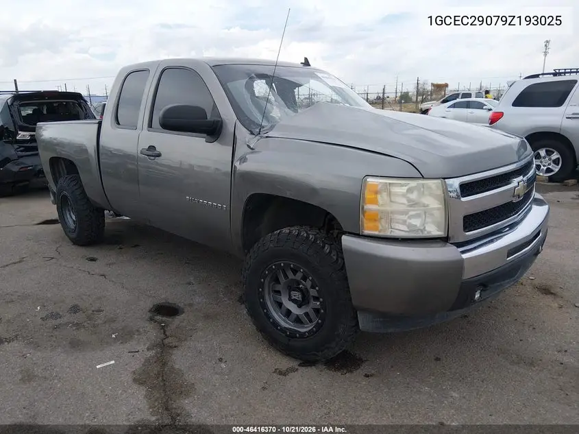 CHEVROLET SILVERADO 2009, VIN 1GCEC29079Z193025