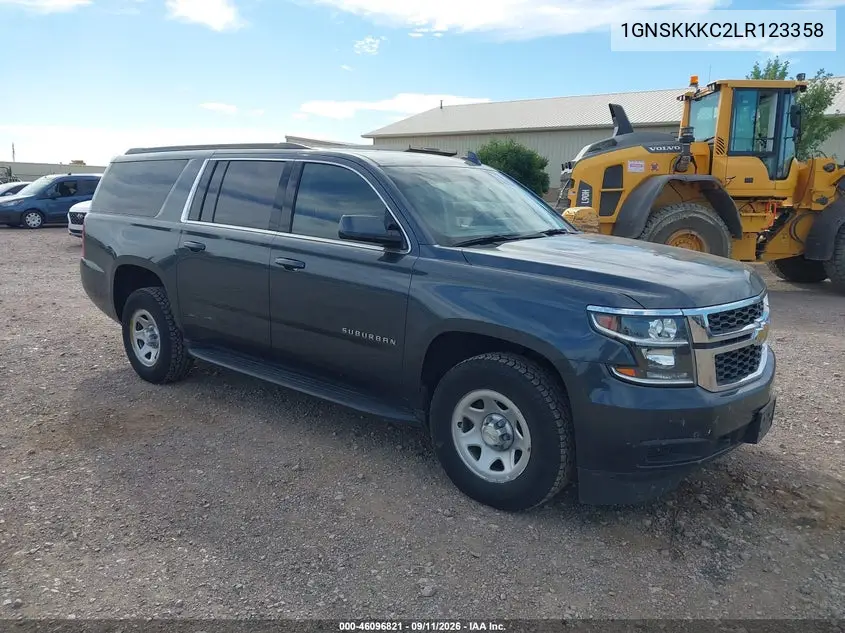 CHEVROLET SUBURBAN 2020, VIN 1GNSKKKC2LR123358