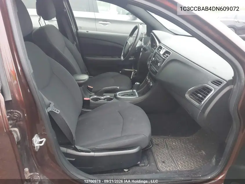 2013 CHRYSLER 200 VIN 1C3CCBAB4DN609072 — фото 5