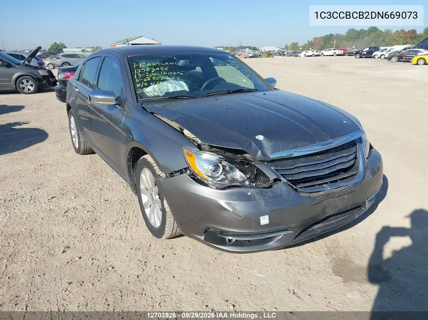 CHRYSLER 200 2013, VIN 1C3CCBCB2DN669073