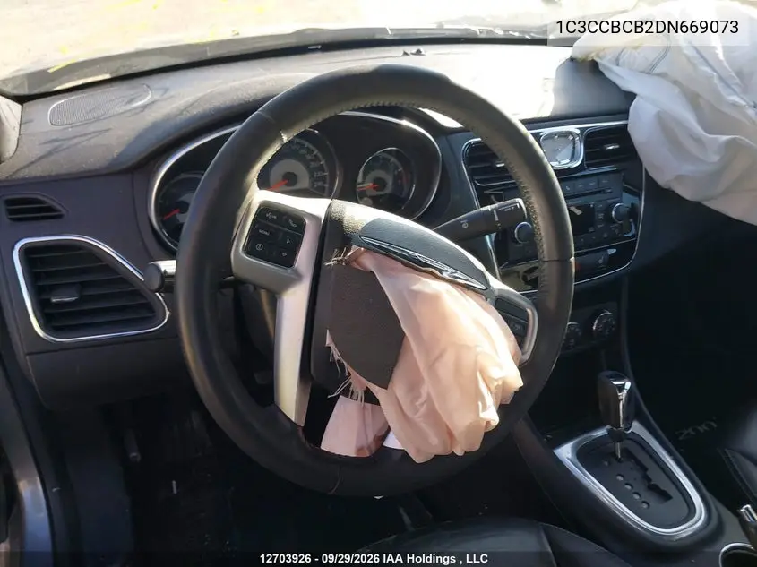 2013 CHRYSLER 200 VIN 1C3CCBCB2DN669073 — фото 19