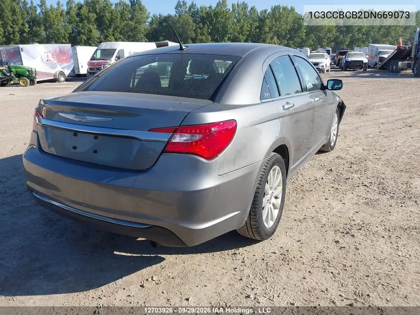 2013 CHRYSLER 200 VIN 1C3CCBCB2DN669073 — фото 4