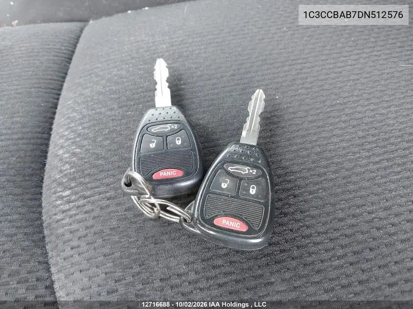 2013 CHRYSLER 200 VIN 1C3CCBAB7DN512576 — фото 11