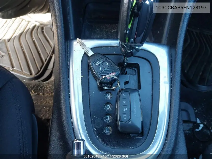 2014 CHRYSLER 200 VIN 1C3CCBAB5EN128197 — фото 11