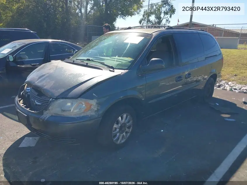 2002 CHRYSLER TOWN & COUNTRY VIN 2C8GP443X2R793420 — фото 2