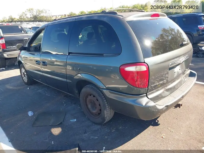 2002 CHRYSLER TOWN & COUNTRY VIN 2C8GP443X2R793420 — фото 3