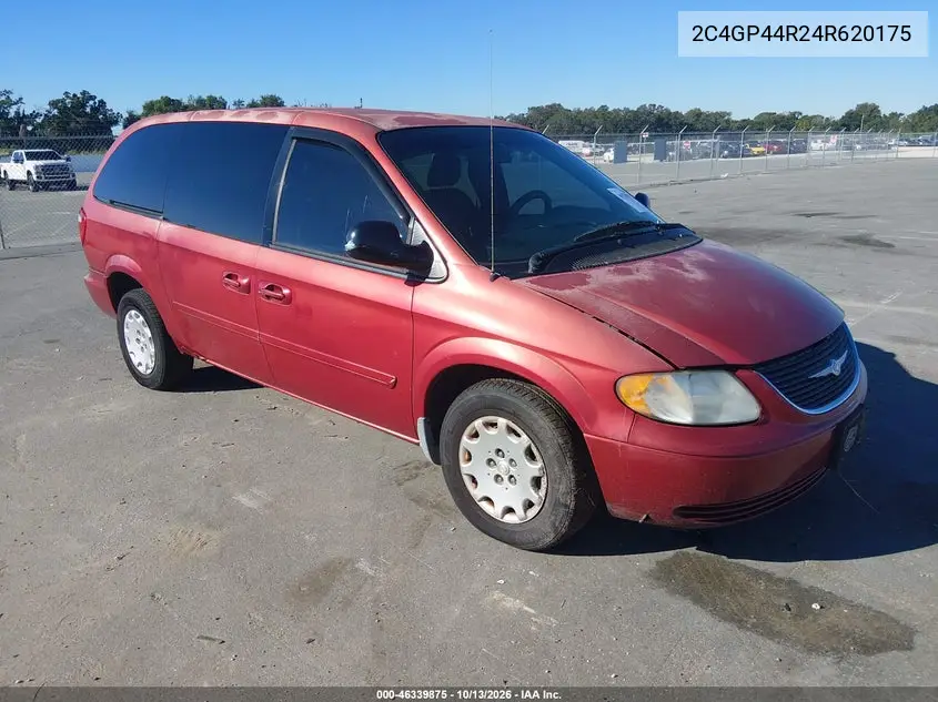 CHRYSLER TOWN & COUNTRY 2004, VIN 2C4GP44R24R620175