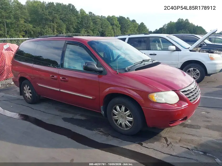 CHRYSLER TOWN & COUNTRY 2005, VIN 2C4GP54L85R178912