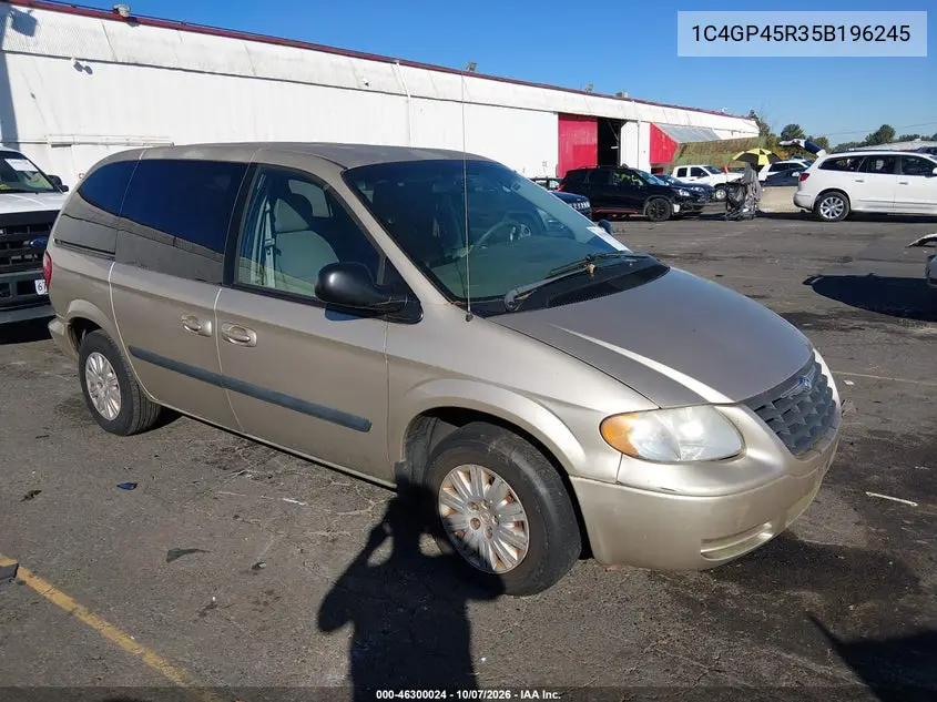 CHRYSLER TOWN & COUNTRY 2005, VIN 1C4GP45R35B196245