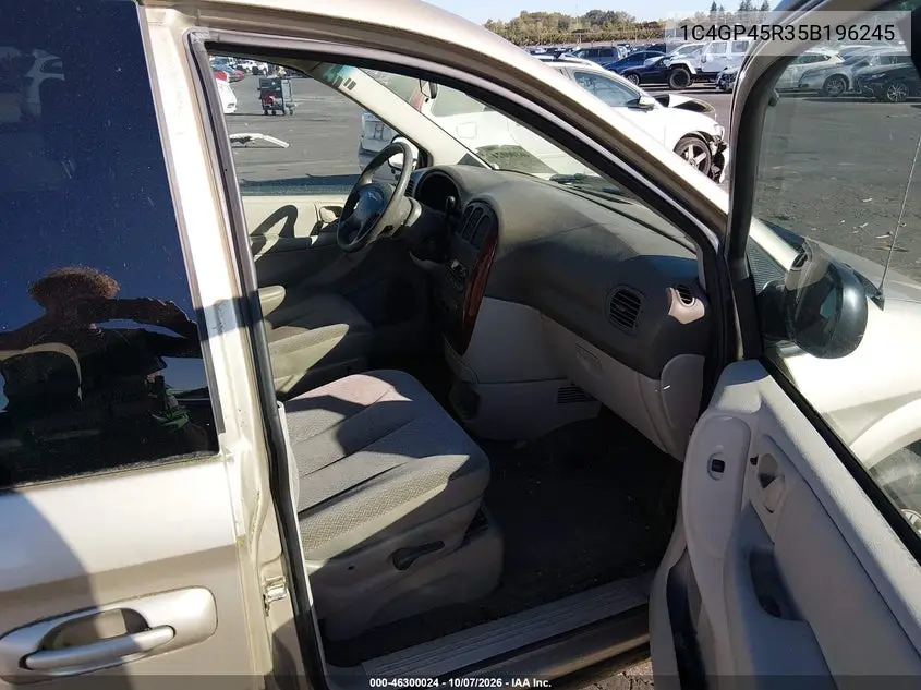 2005 CHRYSLER TOWN & COUNTRY VIN 1C4GP45R35B196245 — фото 5