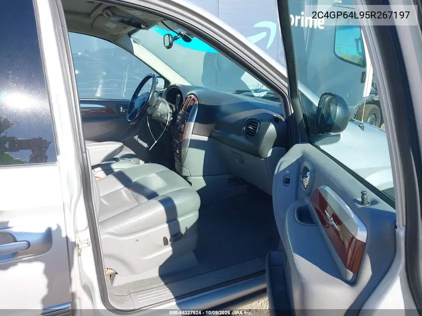 2005 CHRYSLER TOWN & COUNTRY VIN 2C4GP64L95R267197 — фото 5
