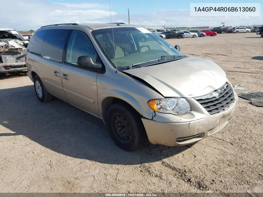 CHRYSLER TOWN & COUNTRY 2006, VIN 1A4GP44R06B613060