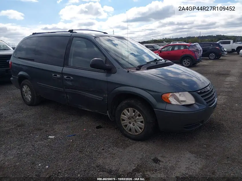 CHRYSLER TOWN & COUNTRY 2007, VIN 2A4GP44R27R109452