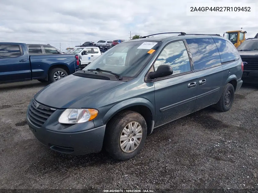 2007 CHRYSLER TOWN & COUNTRY VIN 2A4GP44R27R109452 — фото 2