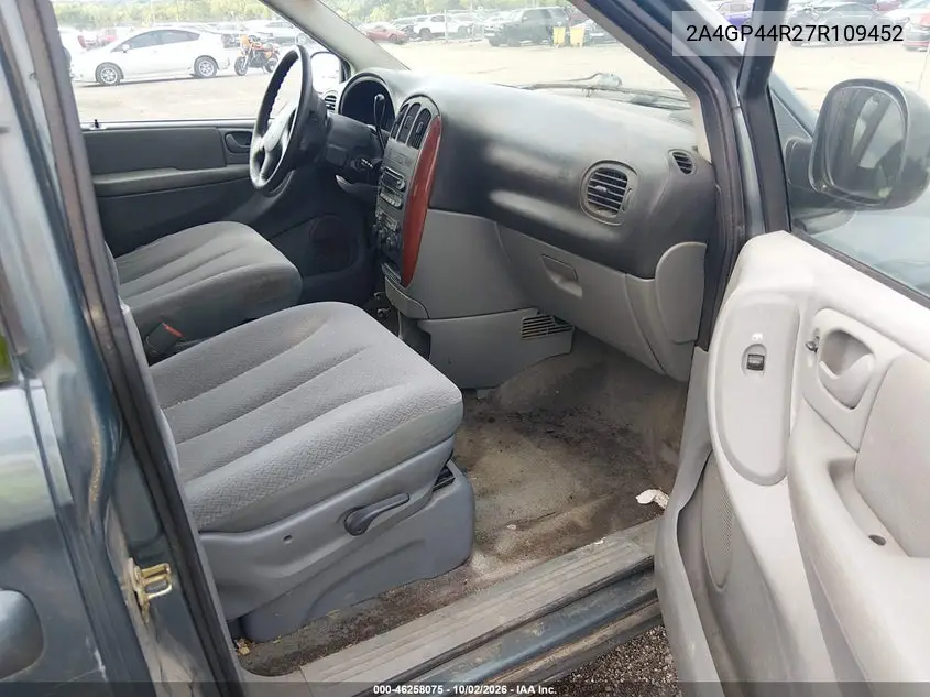 2007 CHRYSLER TOWN & COUNTRY VIN 2A4GP44R27R109452 — фото 5