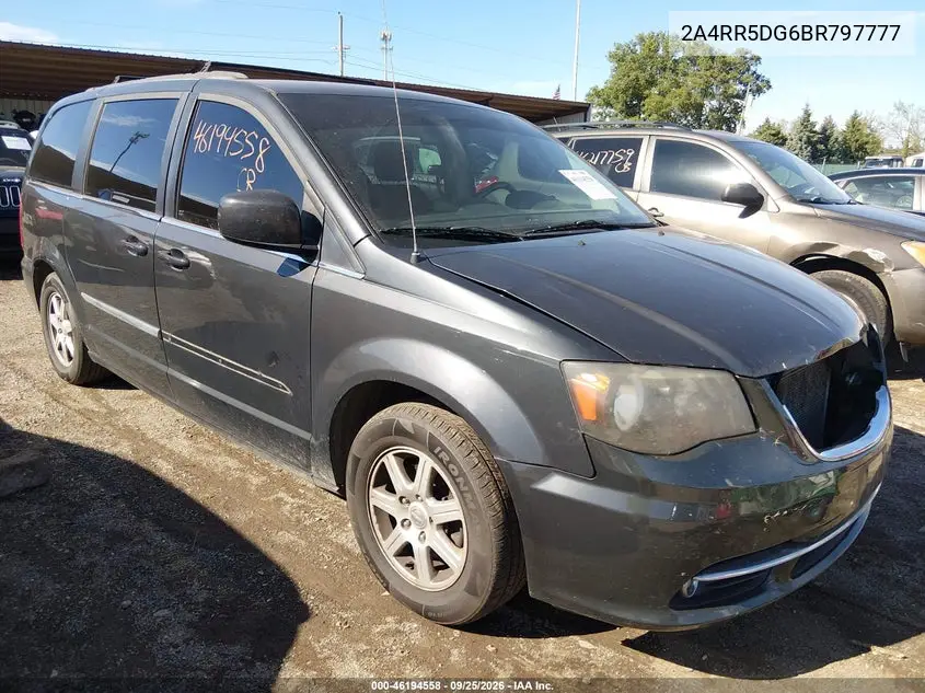 CHRYSLER TOWN & COUNTRY 2011, VIN 2A4RR5DG6BR797777