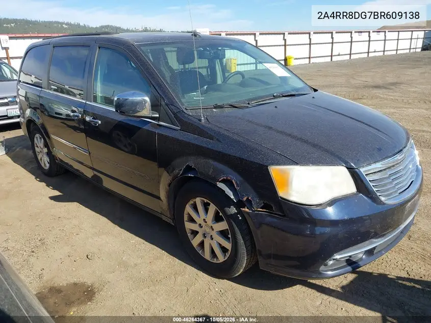 CHRYSLER TOWN & COUNTRY 2011, VIN 2A4RR8DG7BR609138