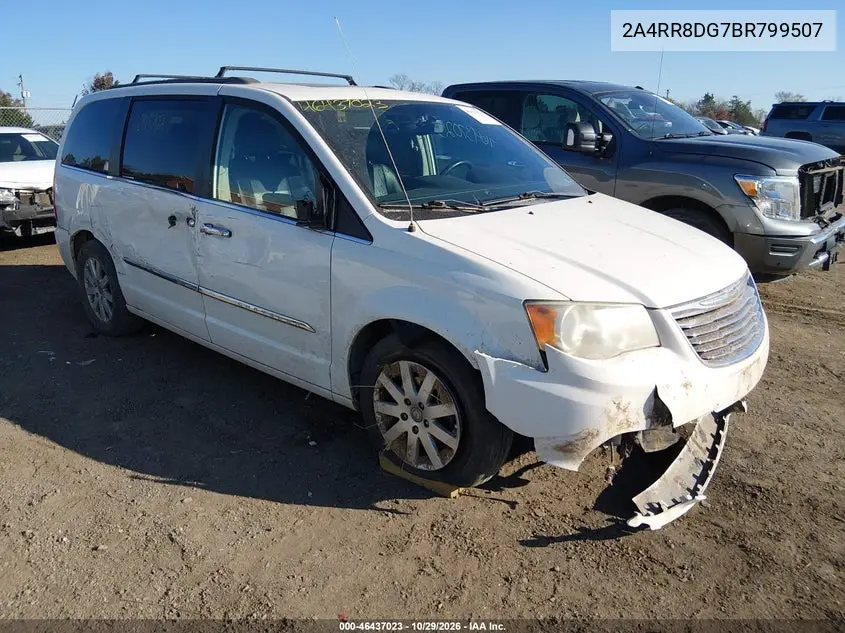 CHRYSLER TOWN & COUNTRY 2011, VIN 2A4RR8DG7BR799507