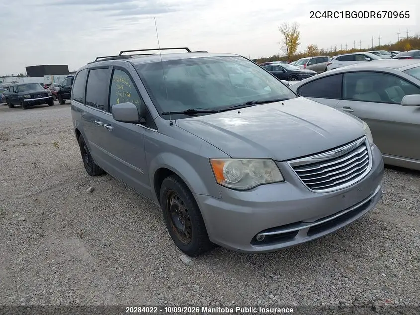 CHRYSLER TOWN & COUNTRY 2013, VIN 2C4RC1BG0DR670965