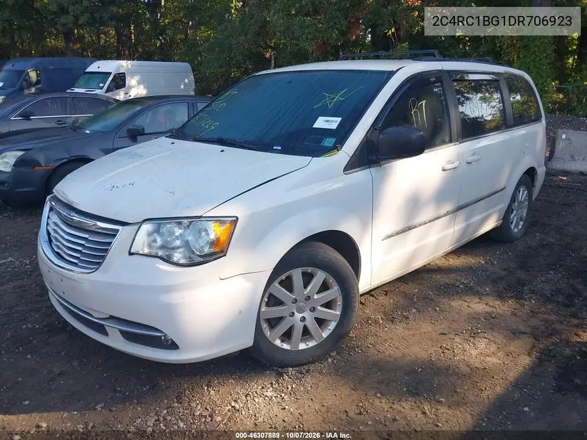 2013 CHRYSLER TOWN & COUNTRY VIN 2C4RC1BG1DR706923 — фото 2