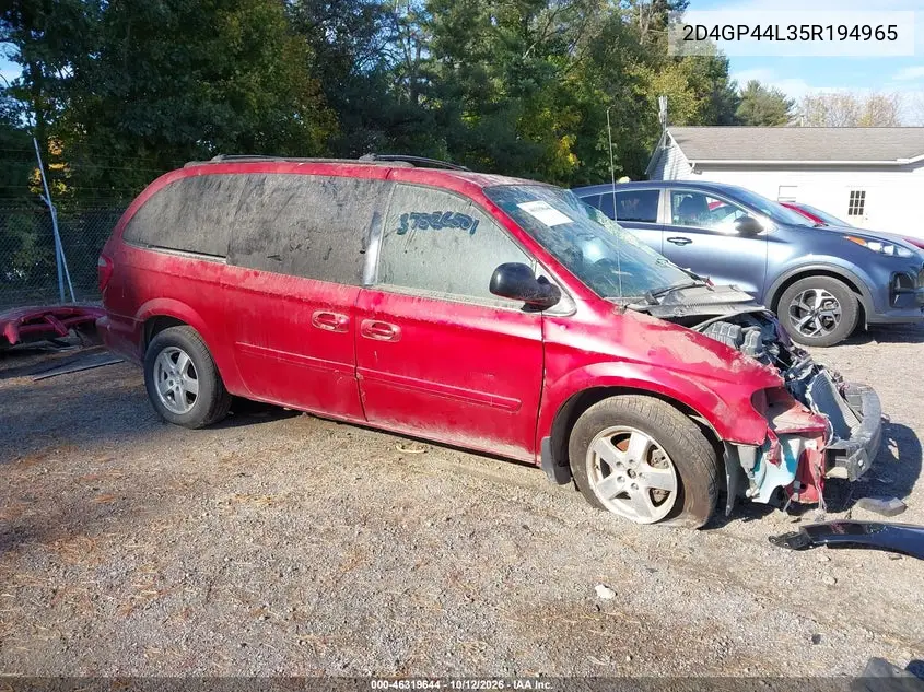 DODGE CARAVAN 2005, VIN 2D4GP44L35R194965