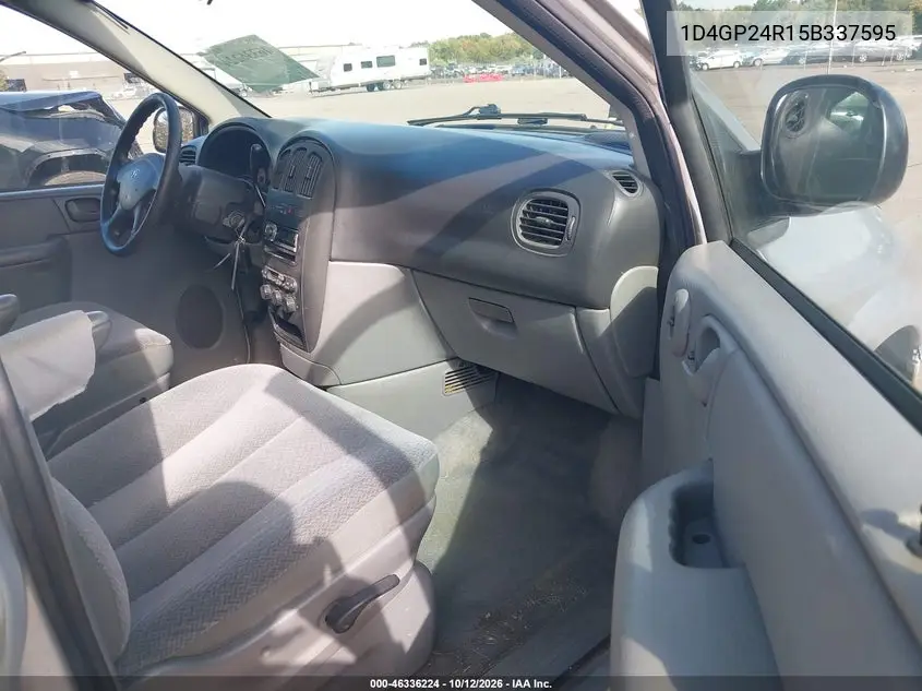 2005 DODGE CARAVAN VIN 1D4GP24R15B337595 — фото 5