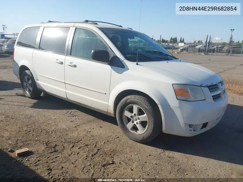 DODGE CARAVAN 2009, VIN 2D8HN44E29R682854