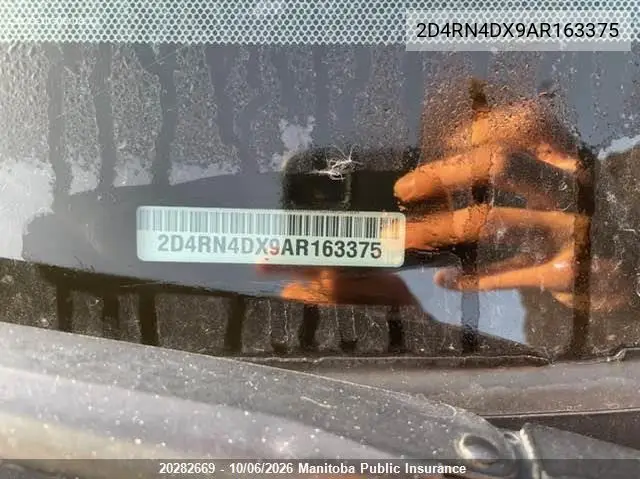 2010 DODGE CARAVAN VIN 2D4RN4DX9AR163375 — фото 9