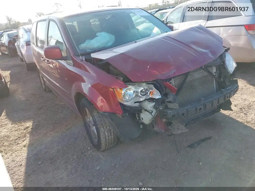 DODGE CARAVAN 2011, VIN 2D4RN3DG9BR601937