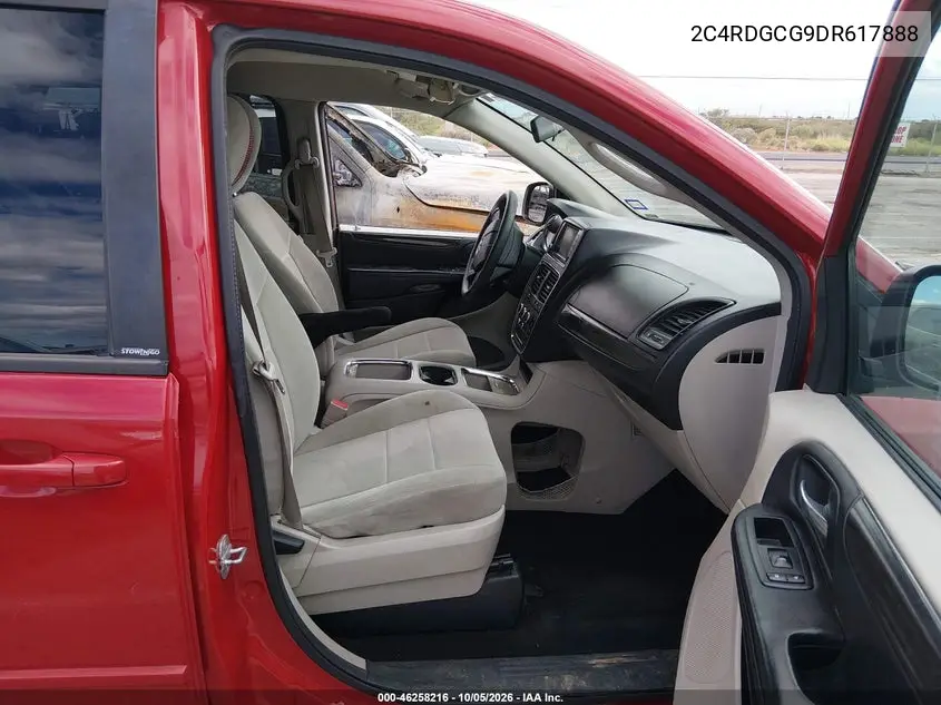 2013 DODGE CARAVAN VIN 2C4RDGCG9DR617888 — фото 5
